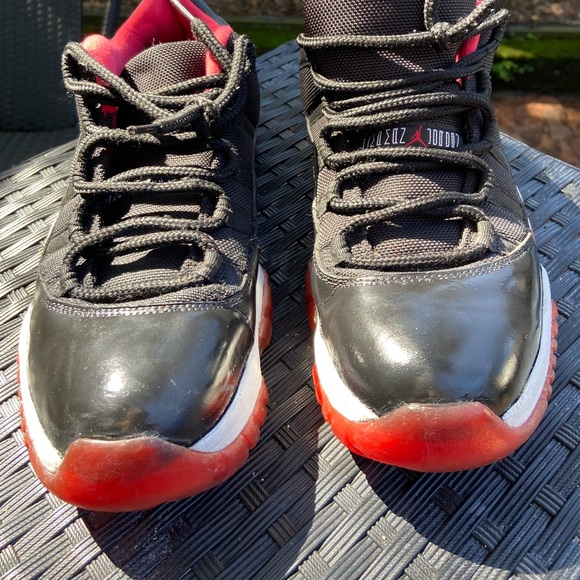 Size 10 - Jordan 11 Retro Low bred 2015 - Picture 8 of 8